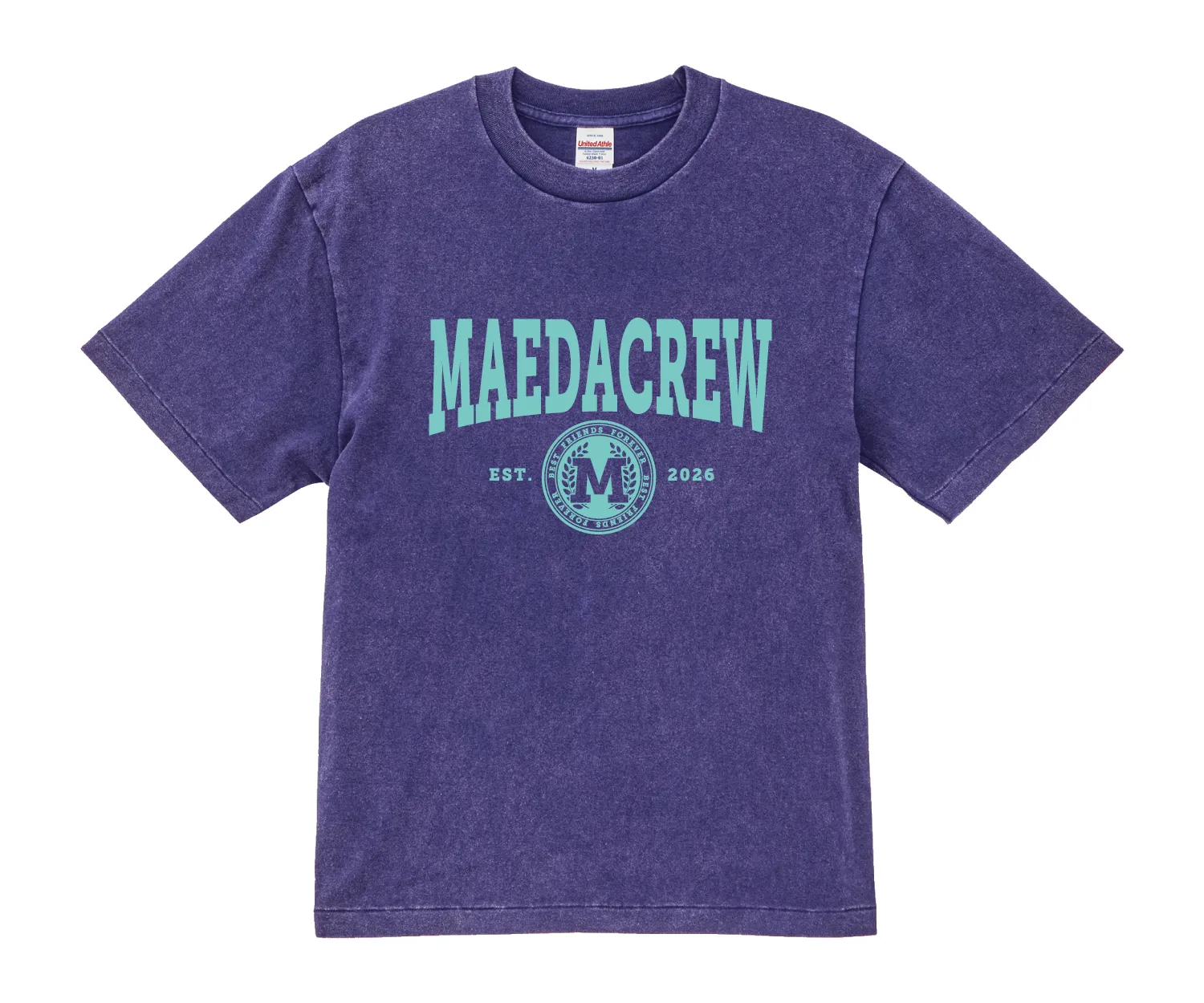 フェードパープルのTシャツに前面1カ所カレッジロゴをミントグリーンでプリントしたデザイン例